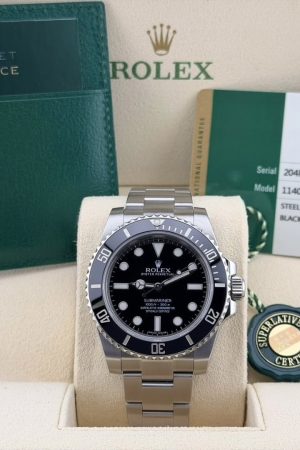 Rolex Submariner sans date 114060 40 mm Céramique noire Acier inoxydable Boîte et papiers