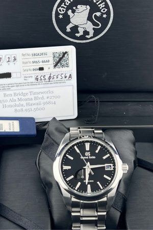 Grand Seiko Heritage Spring Drive SBGA203G 40 mm, cadran noir, boîtier acier, boîte et papiers, année 2023