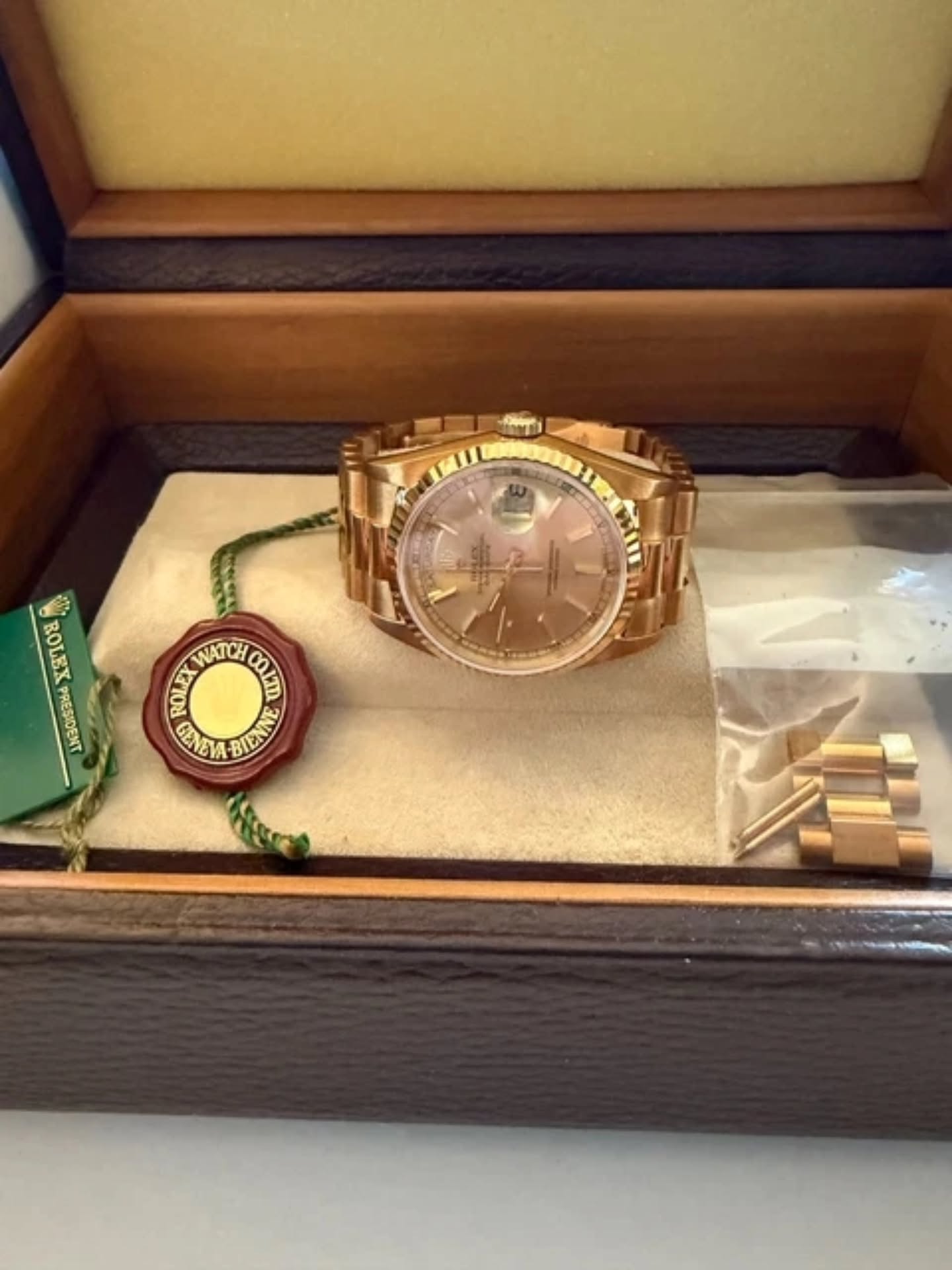 Rolex Day-Date 36 mm Or Jaune EXCELLENT ÉTAT Référence 18238