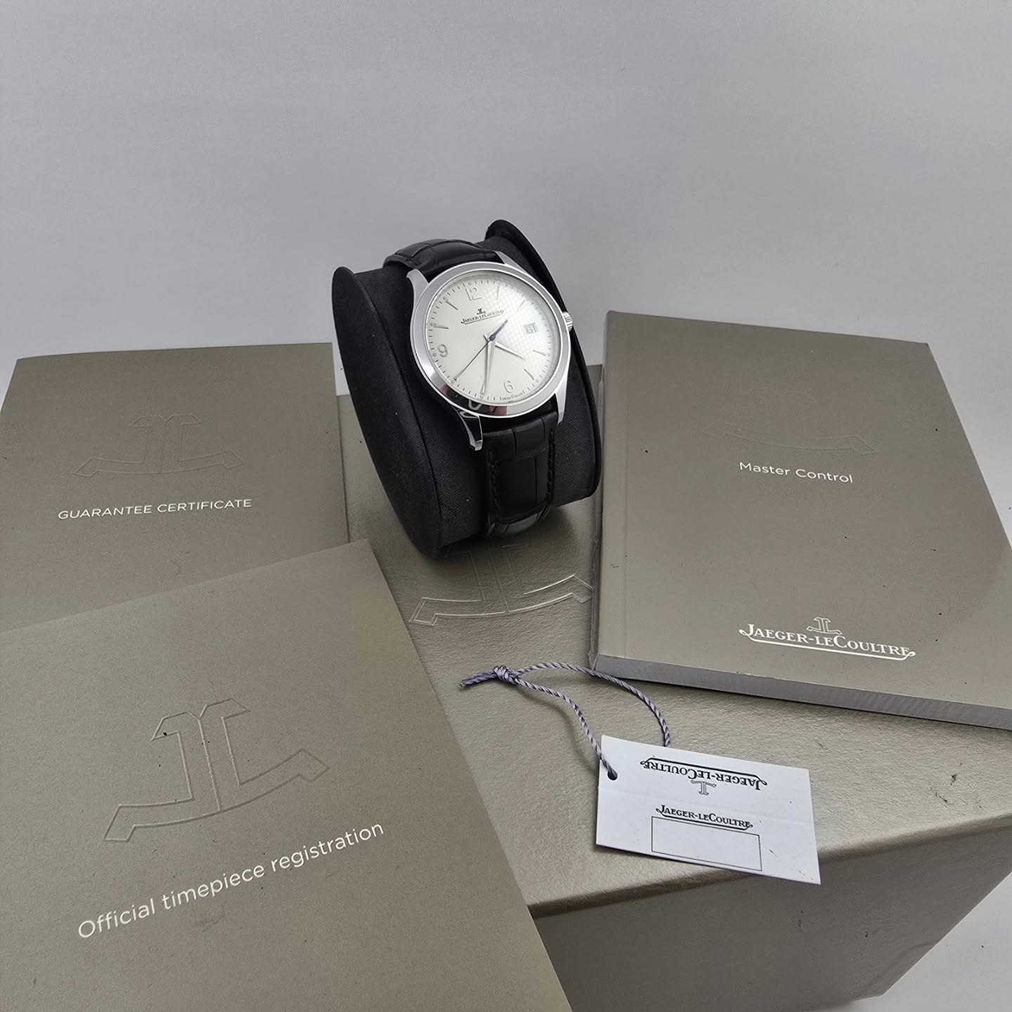 Montre Jaeger-LeCoultre (JLC) Master Control Date 176.8.40.S Q1548420 - 39 mm – Image 3