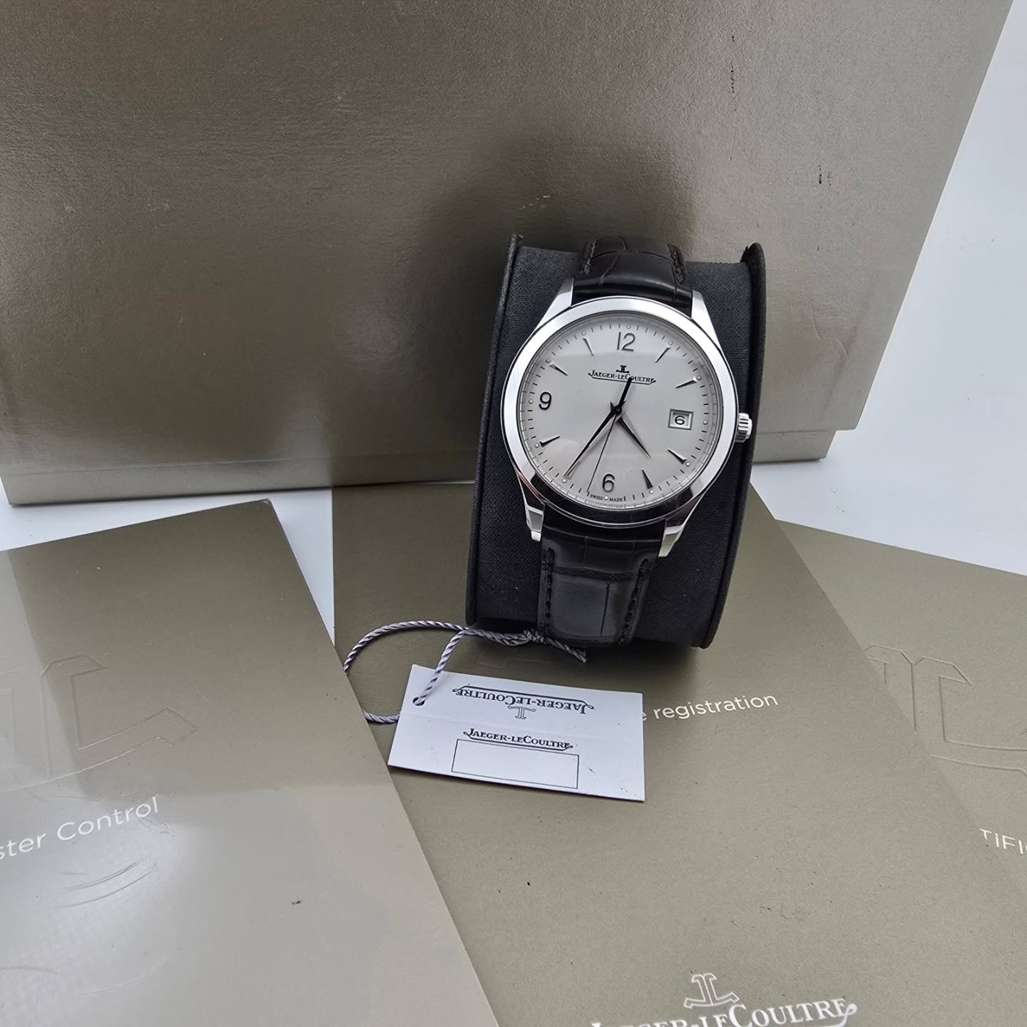 Montre Jaeger-LeCoultre (JLC) Master Control Date 176.8.40.S Q1548420 - 39 mm – Image 9