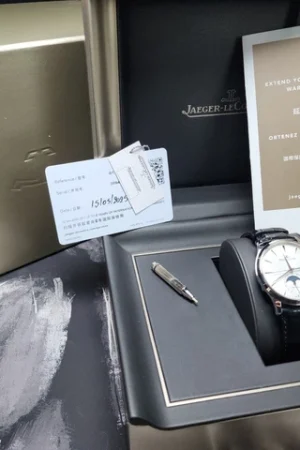 Jaeger-LeCoultre Master Ultra Thin Moon Q1368430 39 mm 2025 Neuve Jamais Portée Coffret