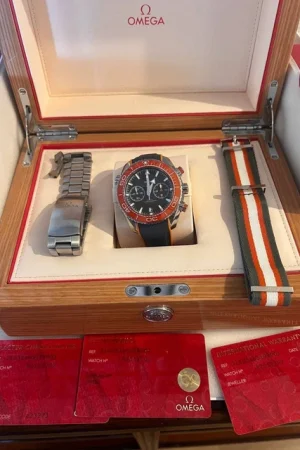 OMEGA Seamaster Planet Ocean 600M 215.30.46.51.99.001