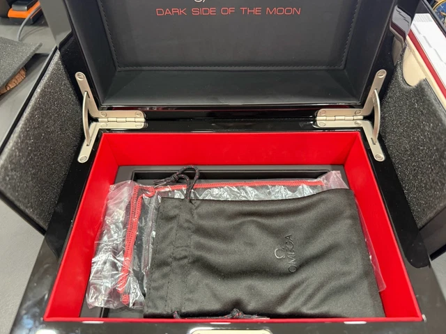 Omega Speedmaster Dark Side Of The Moon Noir sur Noir 311.92.44.51.01.005 – Image 3