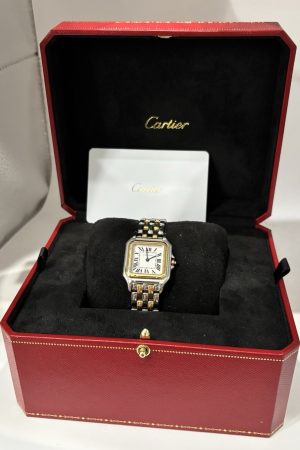 Montre Cartier Panthère de Cartier, lunette en or jaune 18 carats, format moyen, 37 mm x 19 mm