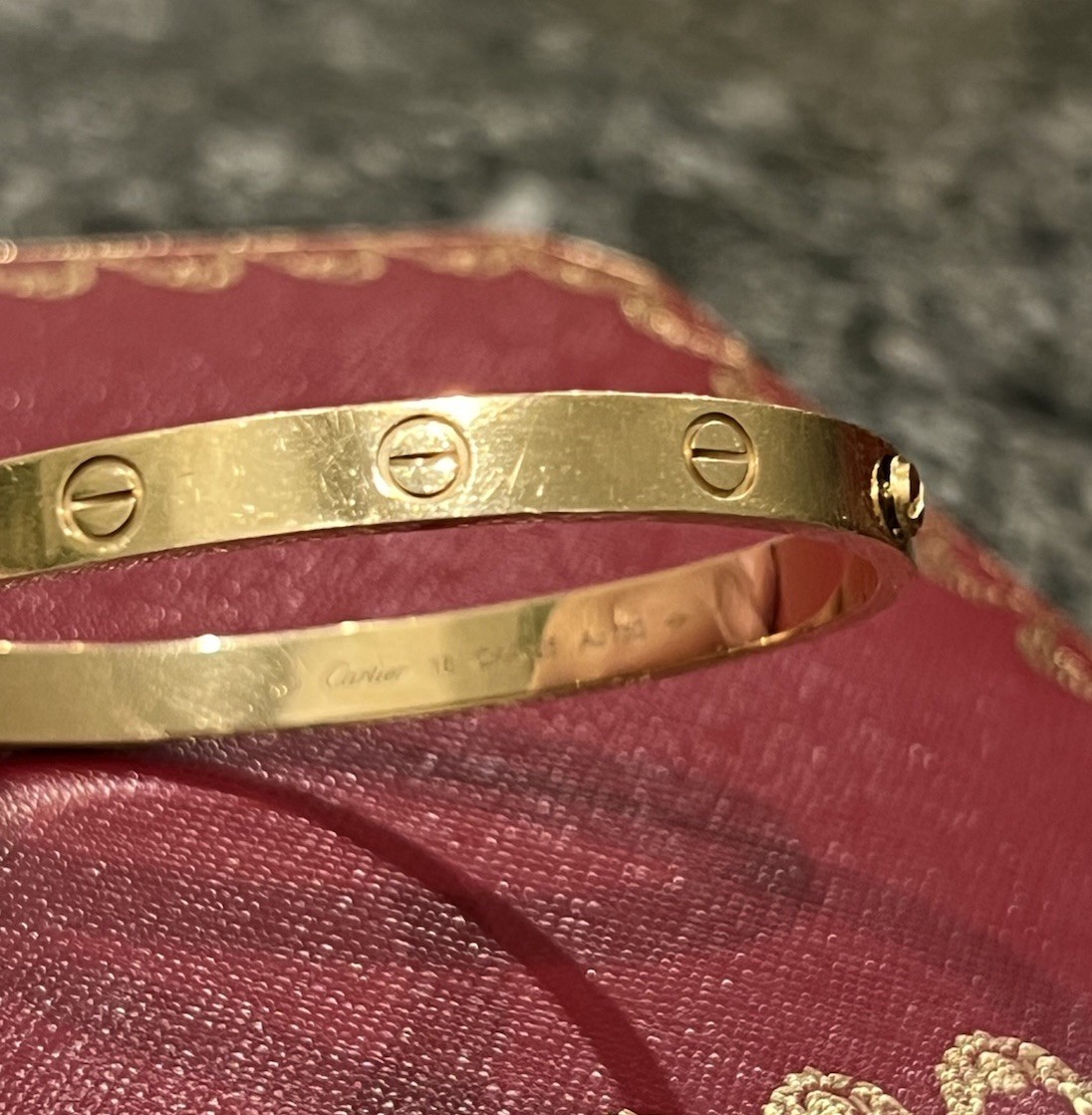 Bracelet CARTIER LOVE en or jaune 18 carats, modèle classique, taille 18 – Image 6