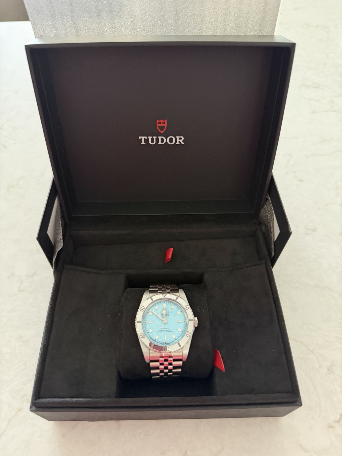 Montre Tudor Black Bay 54 Blue Lagoon en acier inoxydable 37 mm