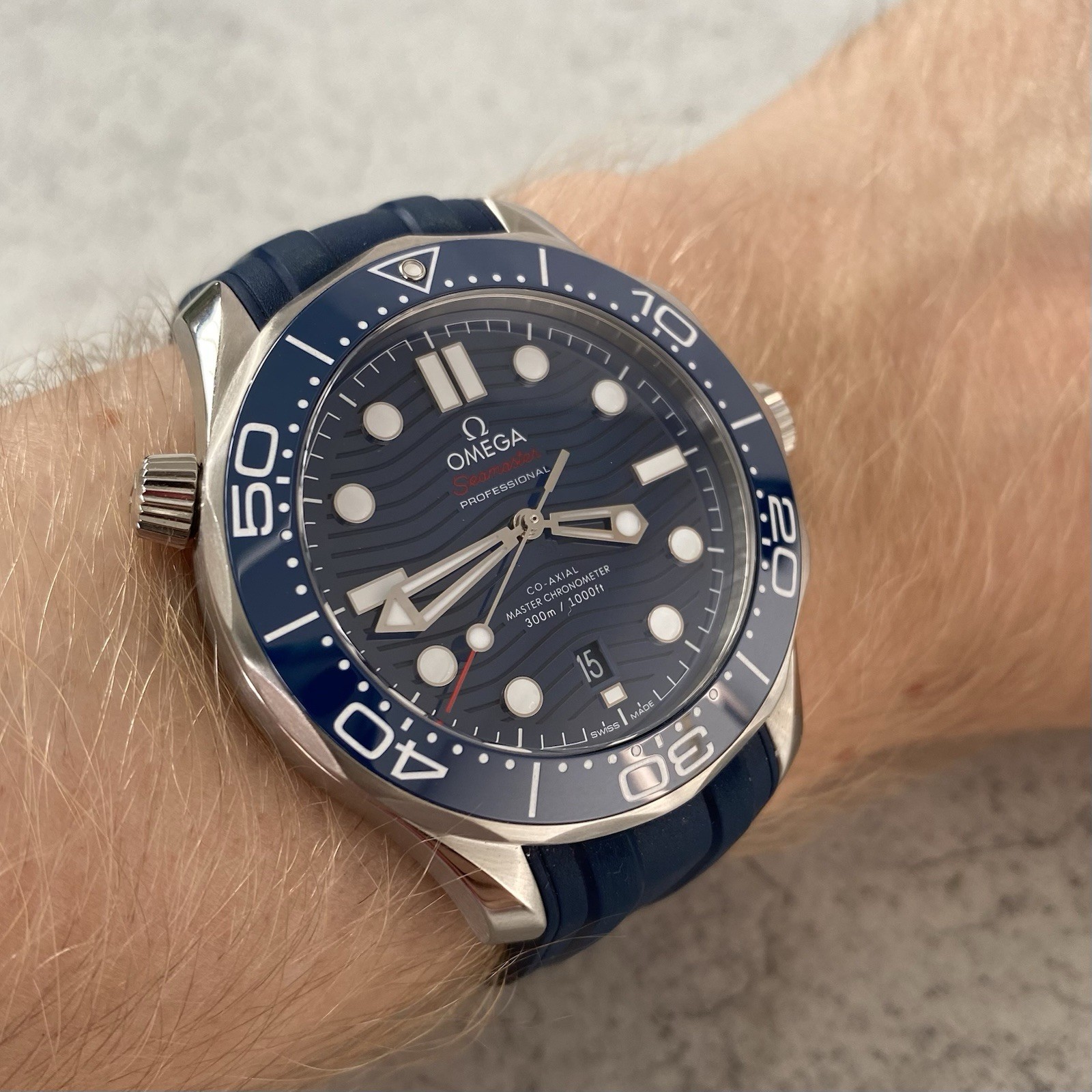 Montre Omega Seamaster Diver 300 Co-Axial 42 mm Date (2024) – Image 3