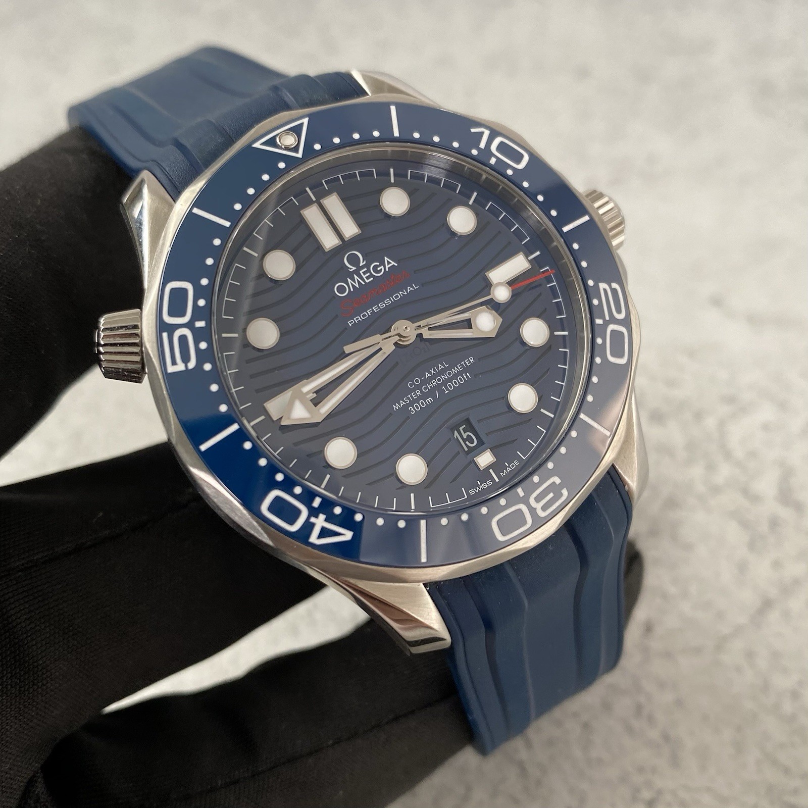 Montre Omega Seamaster Diver 300 Co-Axial 42 mm Date (2024) – Image 5