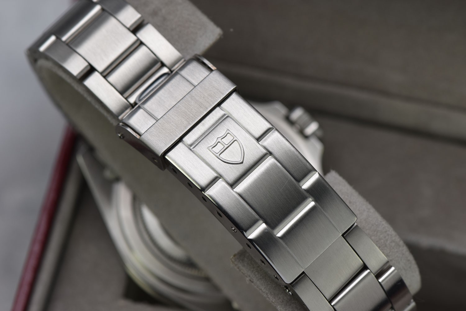 Tudor Prince Oysterdate Bleu Mat Submariner 40MM Automatique 79090 – Image 16